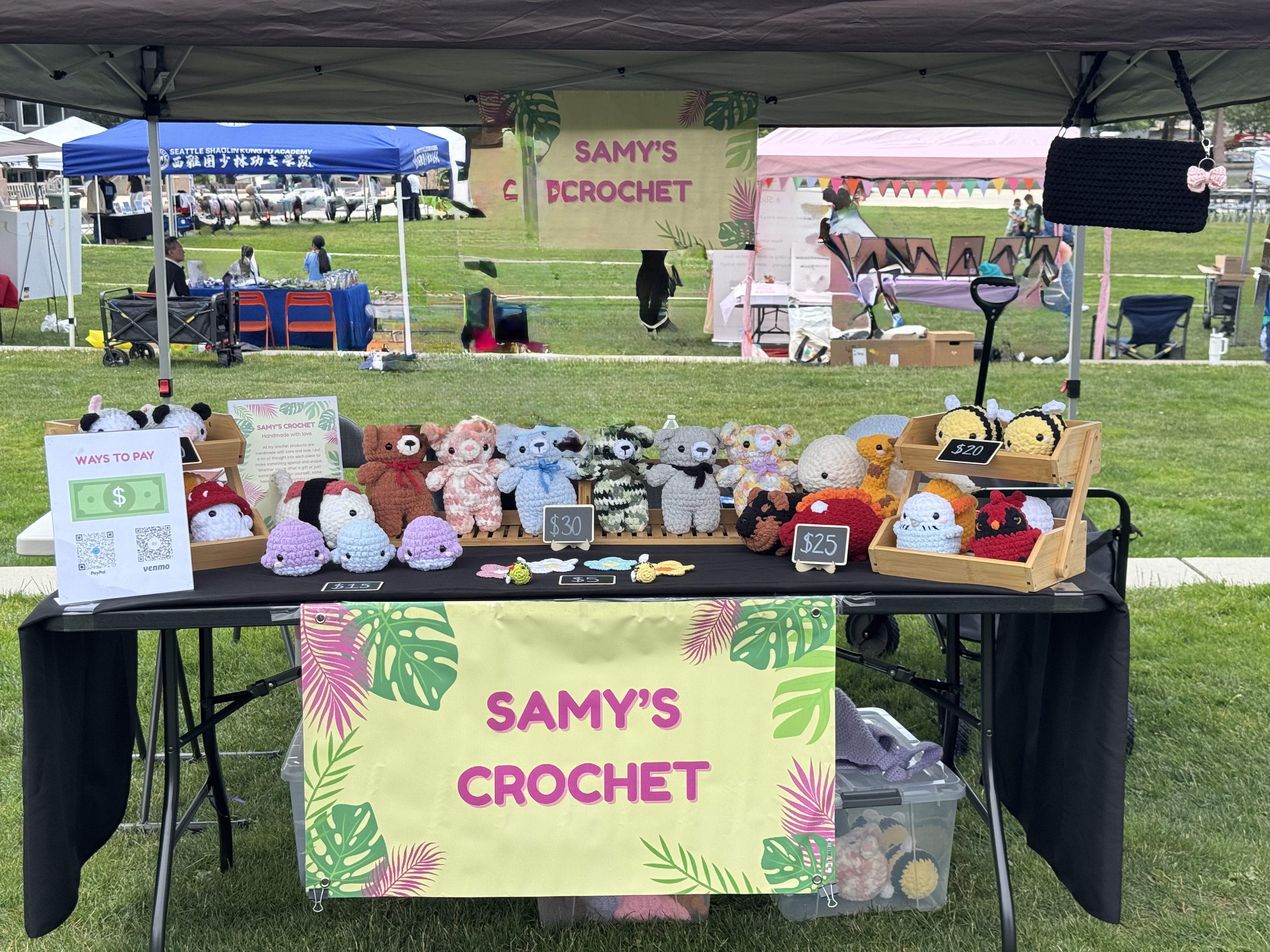 Samy's Crochet Booth
